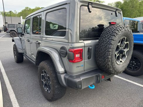 Used 2021 Jeep Wrangler Unlimited Rubicon 4xe w/ Steel Bumper Group AWD/4WD image 9