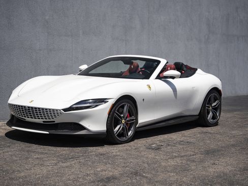 Used 2026 Ferrari Roma Spider RWD image 1