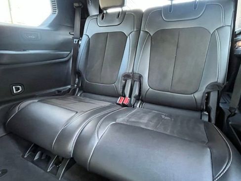 Used 2022 Jeep Grand Cherokee L Laredo AWD/4WD image 26