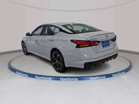Used 2025 Nissan Altima 2.5 SR AWD/4WD image 4