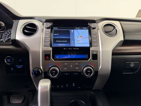 Used 2020 Toyota Tundra Limited w/ Limited Premium Package AWD/4WD image 24