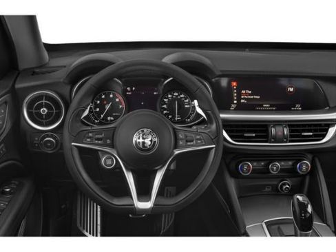 Used 2020 Alfa Romeo Stelvio Ti Sport image 7
