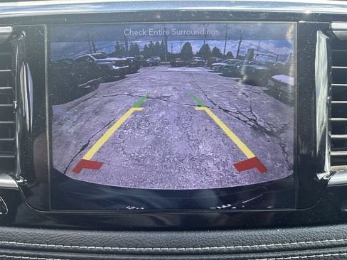 Used 2018 Chrysler Pacifica Limited w/ S Appearance Package FWD image 17