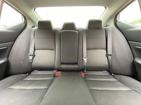 Used 2024 Nissan Altima 2.5 SV FWD image 29