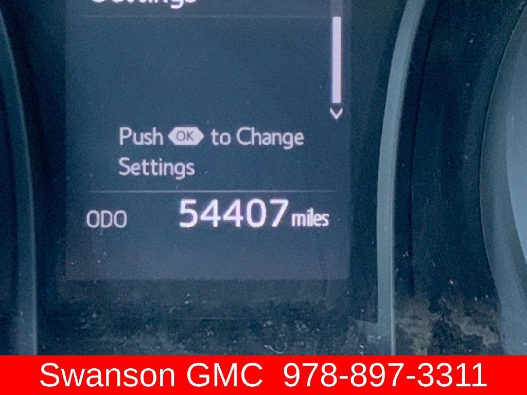 Used 2022 Toyota Camry LE FWD image 13
