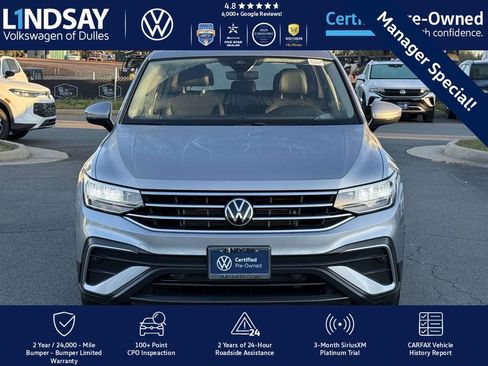 Certified 2022 Volkswagen Tiguan SE image 2