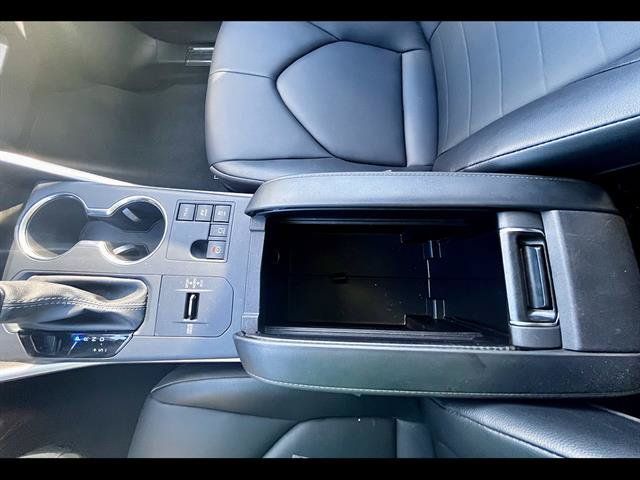 Used 2026 Toyota Highlander XLE AWD/4WD image 25
