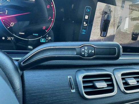 New 2026 Mercedes-Benz GLS 450 4MATIC image 40
