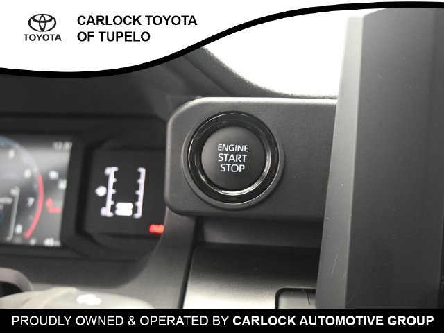 Used 2025 Toyota Tacoma SR5 AWD/4WD image 16