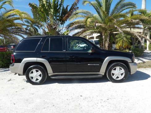 Used 2003 Chevrolet TrailBlazer LTZ image 9