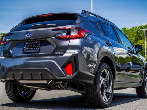 Used 2026 Subaru Crosstrek 2.5i Limited w/ Crosstrek Mirror Package AWD/4WD image 13