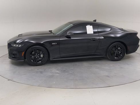 Certified 2025 Ford Mustang GT RWD image 18