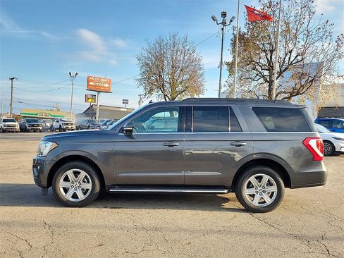 Used 2020 Ford Expedition XLT w/ Equipment Group 202A image 3