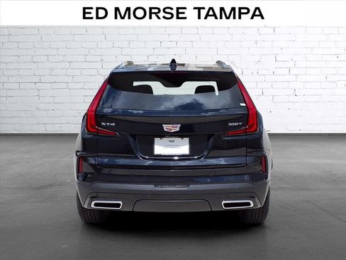Used 2024 Cadillac XT4 Premium Luxury FWD image 4