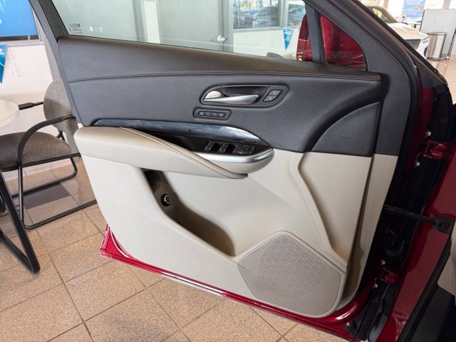 Used 2019 Cadillac XT4 Premium Luxury AWD/4WD image 20