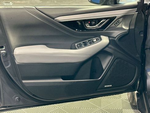 Used 2020 Subaru Outback Limited image 15