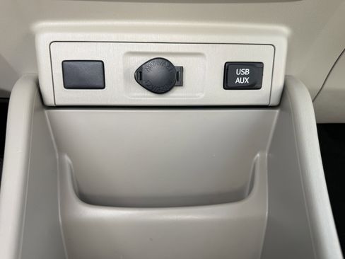 Used 2012 Toyota Prius V Two image 17