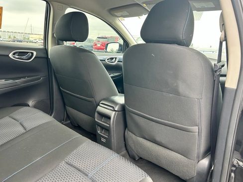 Used 2018 Nissan Sentra SR w/ Technology Package FWD image 14