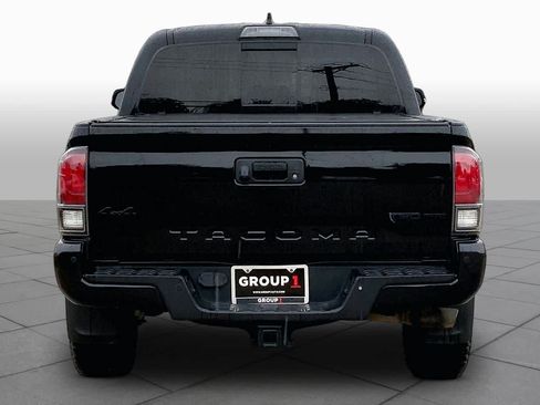 Used 2019 Toyota Tacoma TRD Pro AWD/4WD image 5