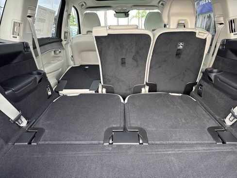 New 2026 Volvo XC90 T8 Ultra w/ Protection Package Premier image 15