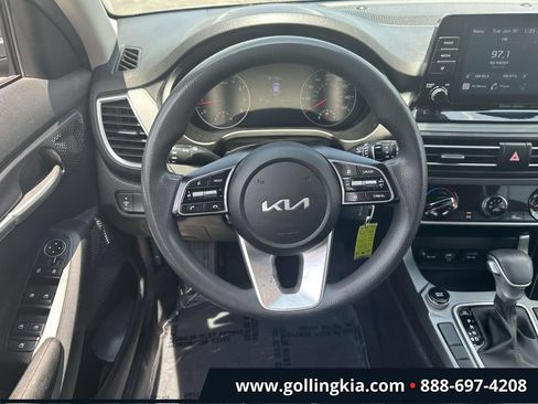 Certified 2023 Kia Seltos LX AWD/4WD image 11