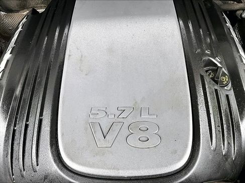 Used 2017 Jeep Grand Cherokee Summit w/ Platinum Appearance Package AWD/4WD image 31