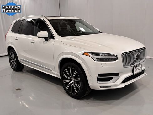 Certified 2025 Volvo XC90 B6 Plus image 4