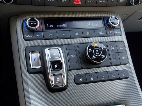 Used 2023 Hyundai Palisade SEL w/ Premium Package image 19