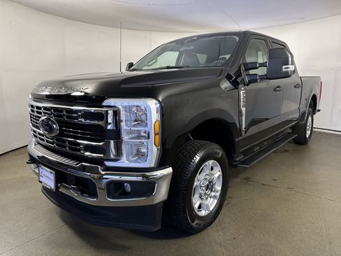 Used 2025 Ford F250 XLT image 22
