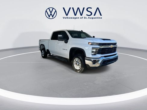Used 2025 Chevrolet Silverado 2500 LT w/ Convenience Package AWD/4WD image 2