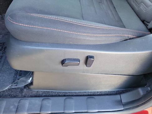 Used 2023 Nissan Frontier Pro-X w/ Pro Convenience Package image 18