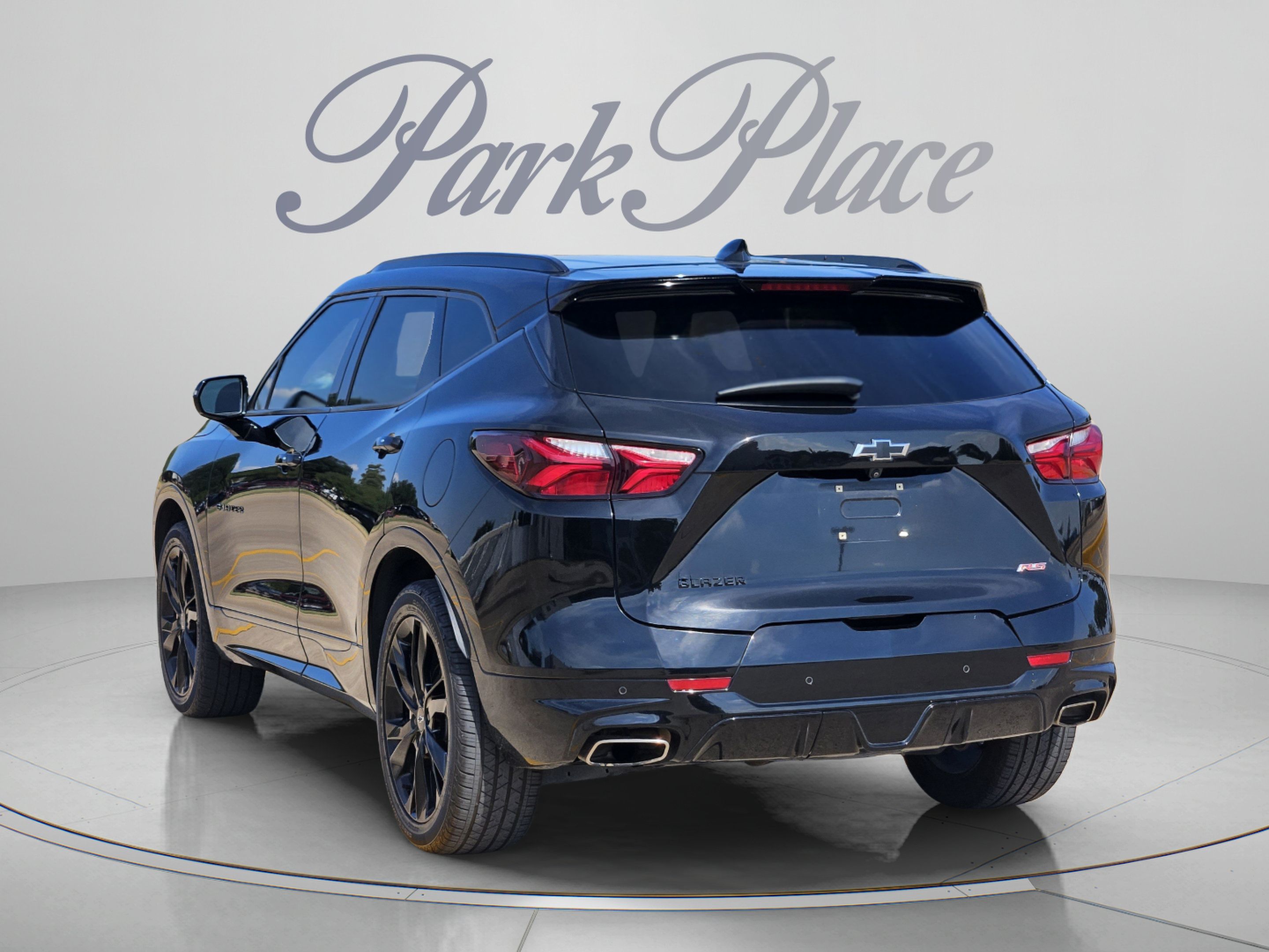 Used 2021 Chevrolet Blazer RS w/ Enhanced Convenience Package FWD image 3
