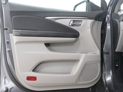 Used 2016 Honda Pilot LX image 21