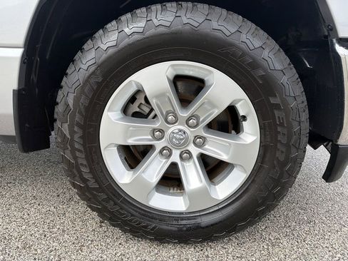 Used 2024 RAM 1500 Laramie AWD/4WD image 31