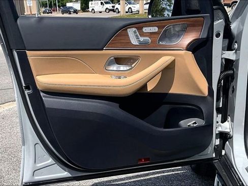 New 2026 Mercedes-Benz GLE 580 4MATIC image 13