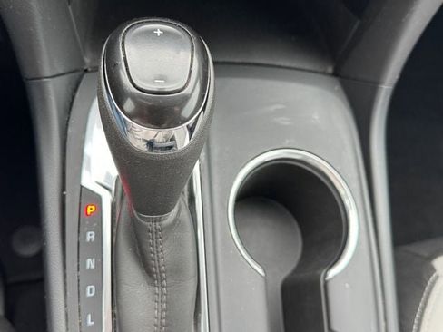 Used 2019 Chevrolet Equinox LS AWD/4WD image 36