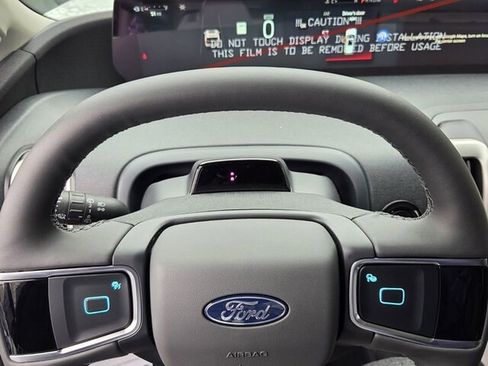 New 2026 Ford Expedition Active image 24