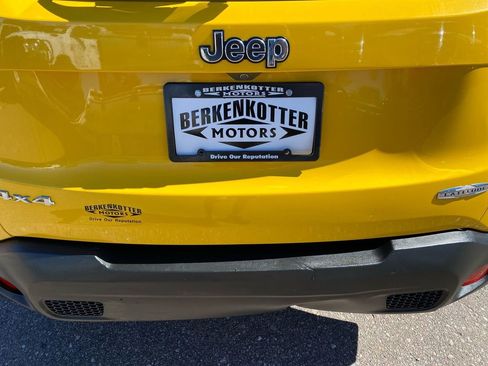 Used 2017 Jeep Renegade Latitude image 11