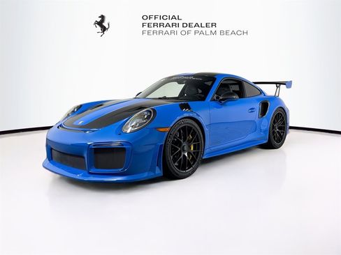 Used 2018 Porsche 911 GT2 RS image 3