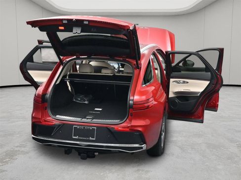 New 2026 Genesis GV70 2.5T Select image 16