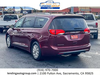 Used 2018 Chrysler Pacifica Touring-L