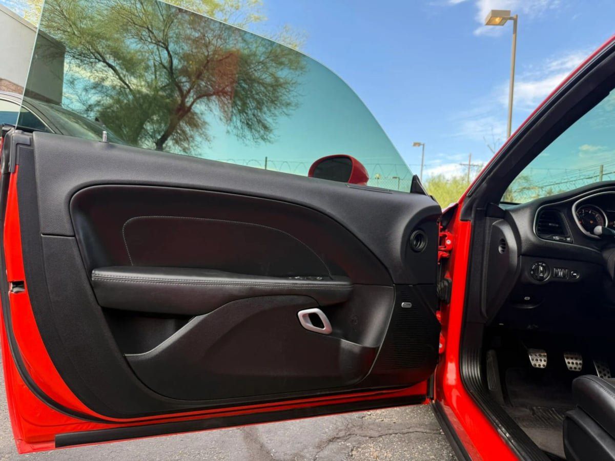 Used 2016 Dodge Challenger R/T Scat Pack w/ Leather Interior Group RWD image 33