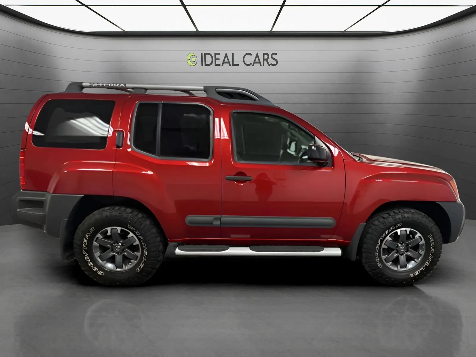 Used 2015 Nissan Xterra PRO-4X w/ Nevada Tow Package AWD/4WD image 4