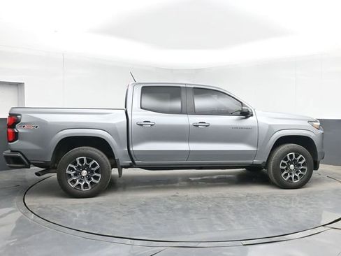 Used 2024 Chevrolet Colorado LT w/ LT Convenience Package III AWD/4WD image 15