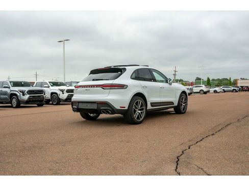Used 2023 Porsche Macan Turbo AWD/4WD image 5