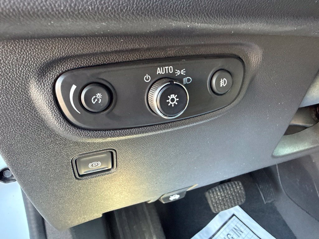 Used 2024 GMC Terrain AT4 AWD/4WD image 22