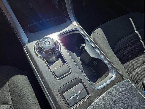 Used 2018 Ford Fusion SE image 29
