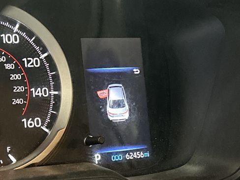 Used 2022 Toyota Corolla SE FWD image 6