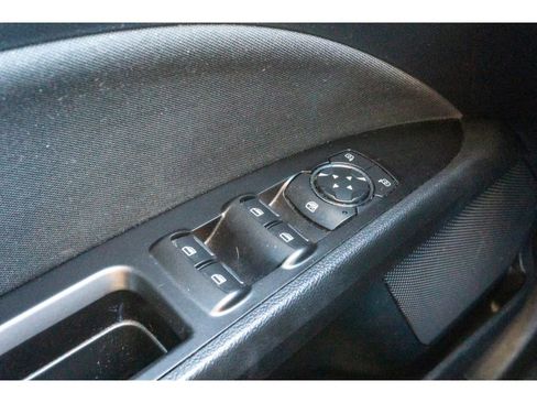 Used 2017 Ford Fusion SE image 26