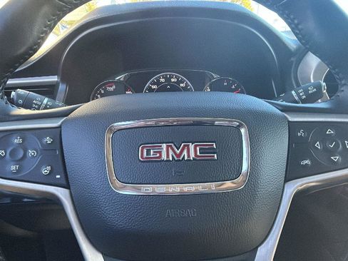 Certified 2022 GMC Acadia Denali w/ Denali Ultimate Package image 16